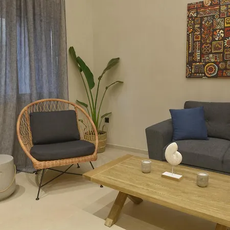 Amazing Flat 70 M From Beach *